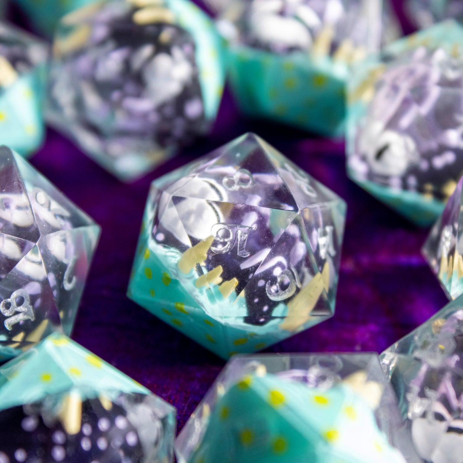 Single Standard D20's
